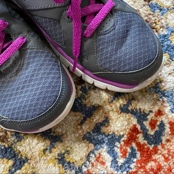 Nike Flex Running Shoes - Picture 6 of 9